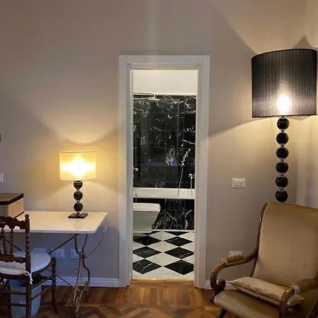 Charming Apt In San Frediano